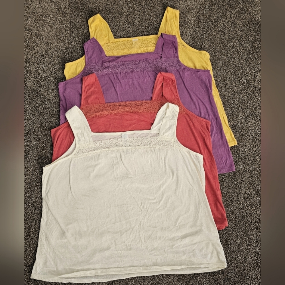 Set of 4 Tanks